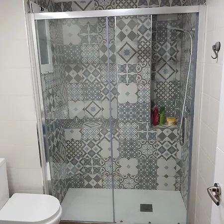 Apartamento De Lujo En Primera Línea De La Playa De Con Vistas Al Castillo *